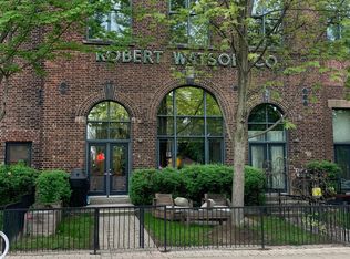 369 Sorauren Ave #201, Toronto, ON M6R 3C2