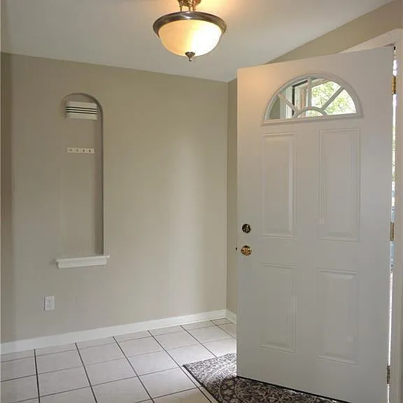 7366 Parma Park Blvd — Photo 2