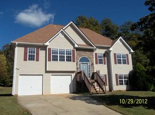 306 Mountberry Ct, Loganville, GA