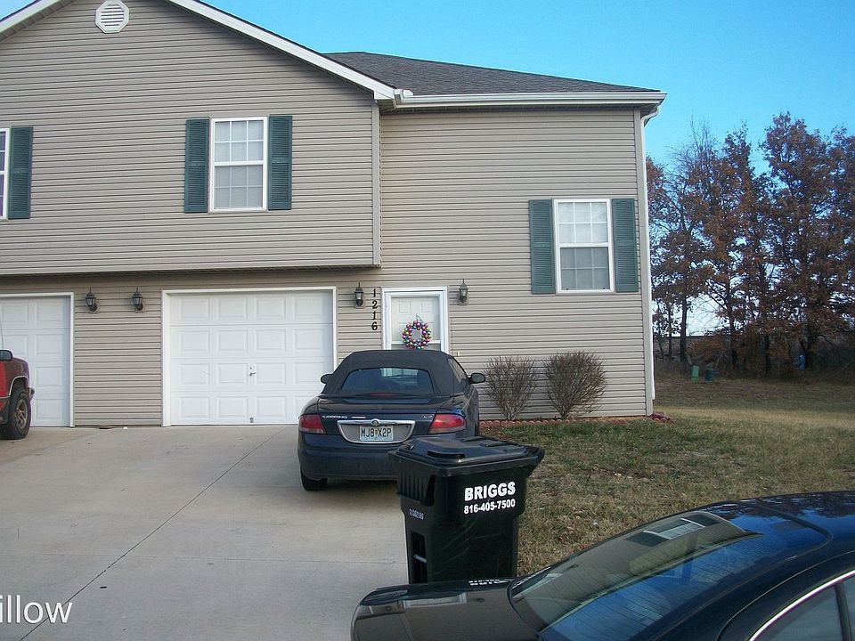 1st image of 1216 NW Willow Dr