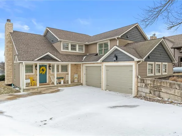 560 Lake Viking Ter, Gallatin, MO 64640