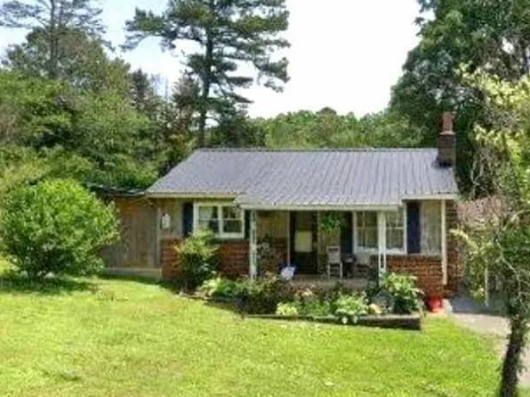 524 E Garden Farm Rd, Rossville, GA 30741