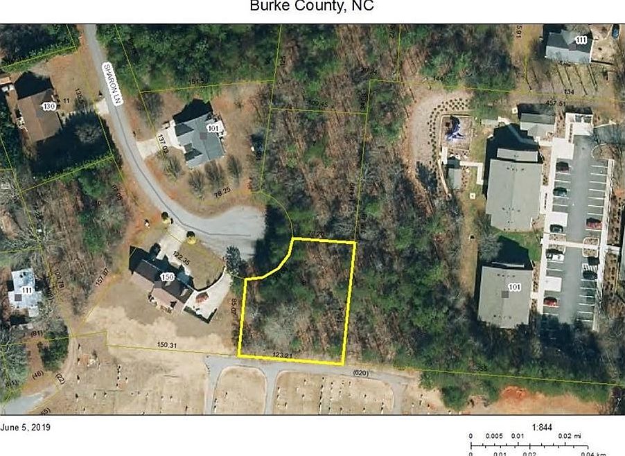2nd image of 121 Sharon Ln