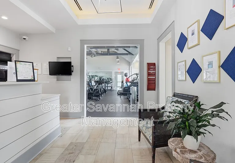 130 Danbury Ct #1 — Photo 42