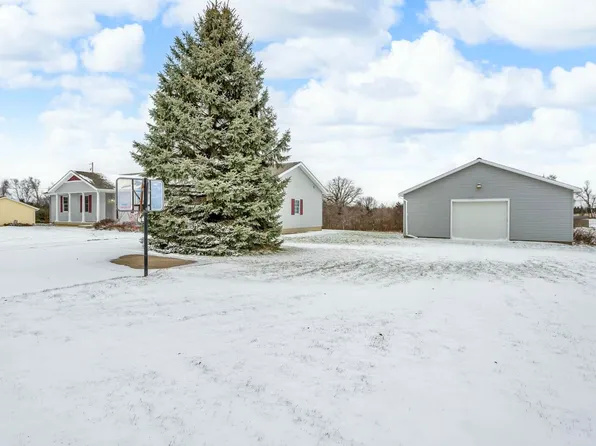 7765 Case Rd, Brooklyn, MI 49230