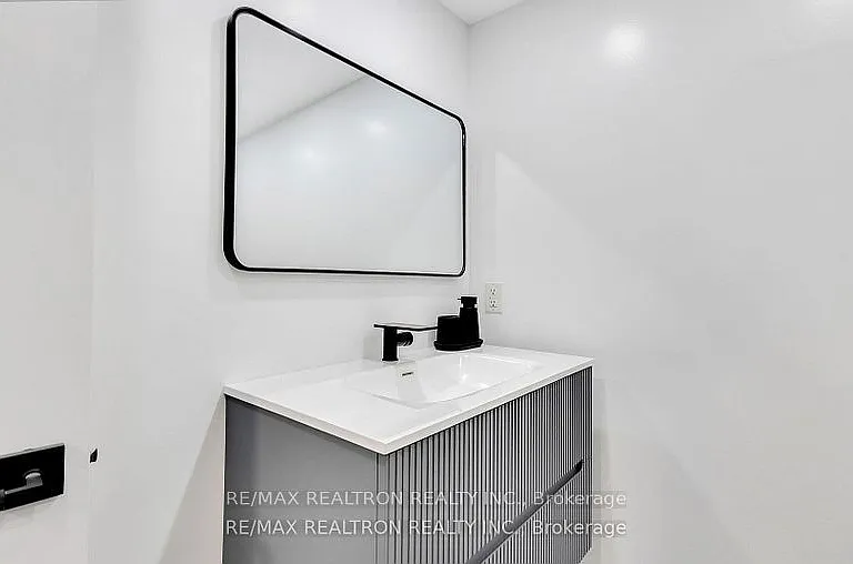 1282 Winter Ave #BASEMENT — Photo 23