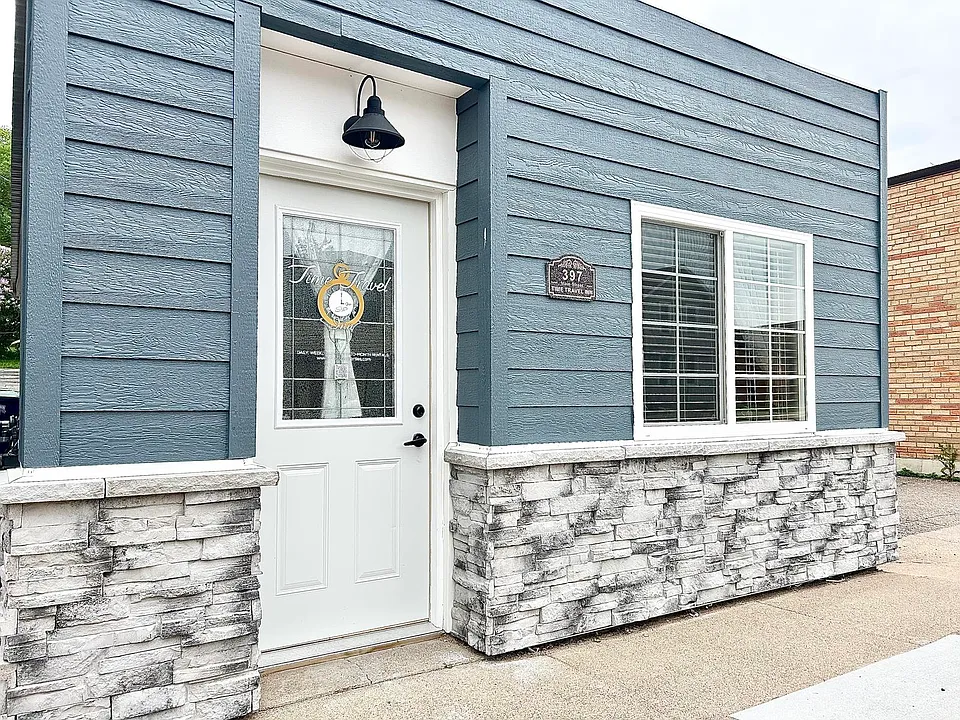 397 Main St #-