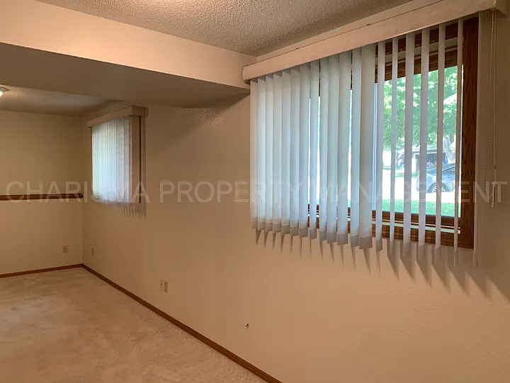 2509 S Groveland Ave — Photo 25