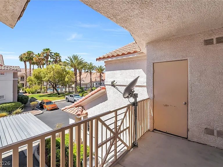 8555 W Russell Rd #2104 — Photo 25