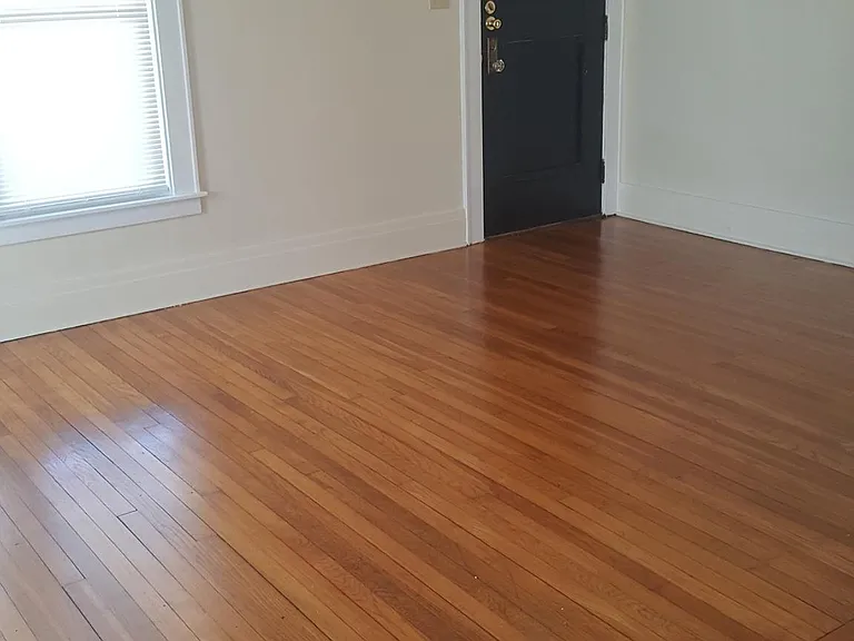 2519 Midland Ave — Photo 11