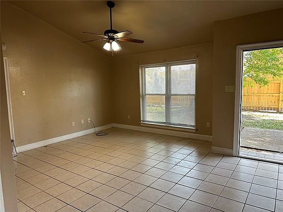 2nd image of 44154 Simpson Pl
