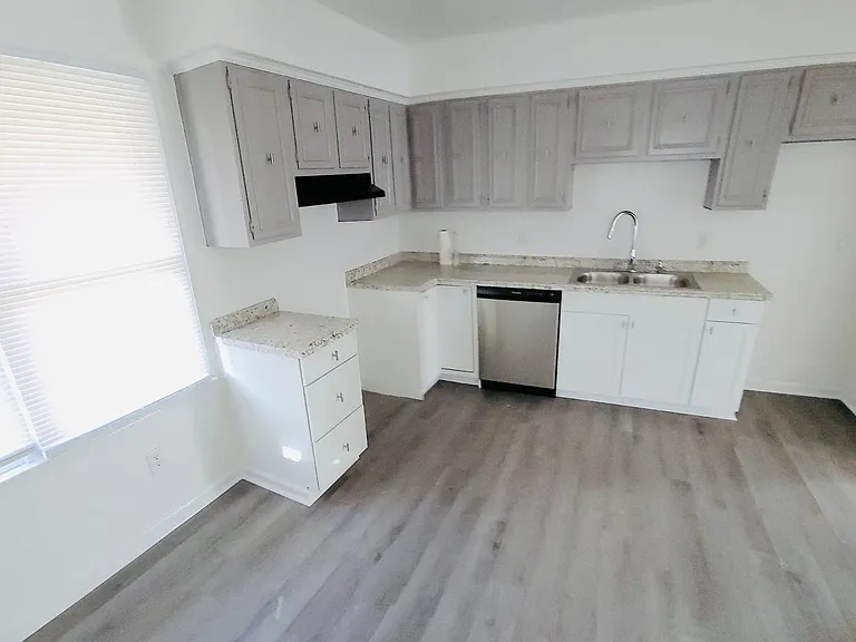 147 Oak Tower Dr #1006 — Photo 2