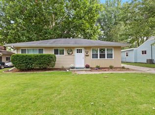 905 Fairchild Ave, Normal, IL 61761