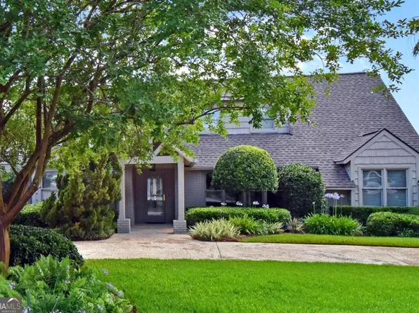 4118 Riverside Dr, Brunswick, GA 31520