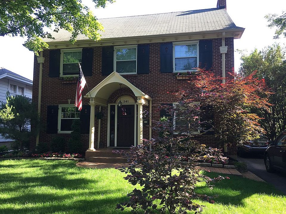 2nd image of 341 Aberdeen Ave