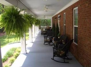 406 E Colonial Dr, Macon, GA 31211