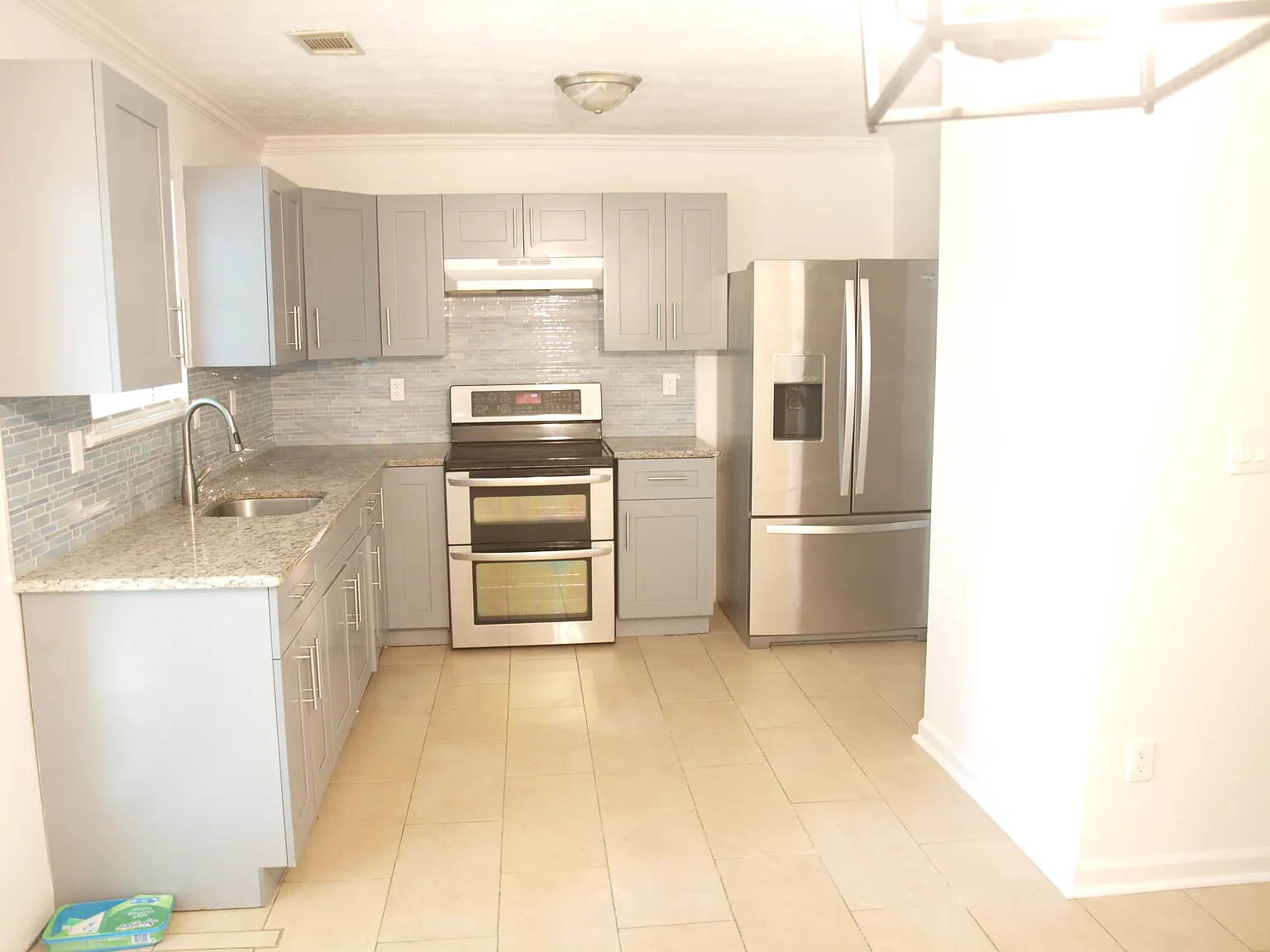 Wells Cir, Stone Mountain — Photo 2
