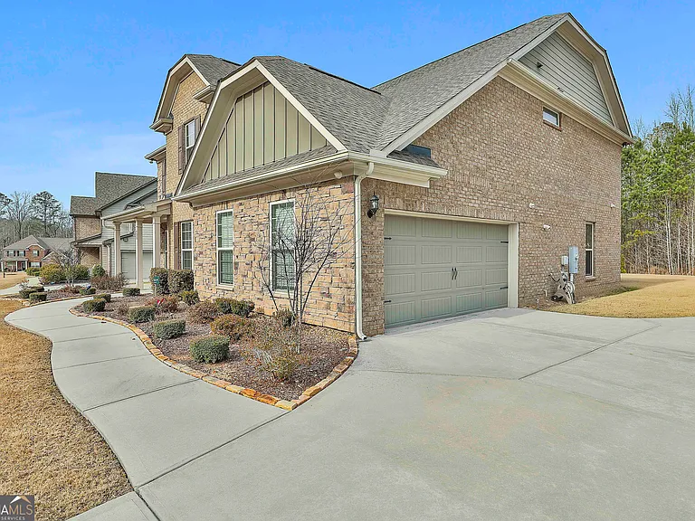 435 Park Haven Ln — Photo 3