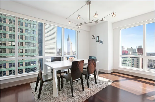 Sold by Nest Seekers International | media 22