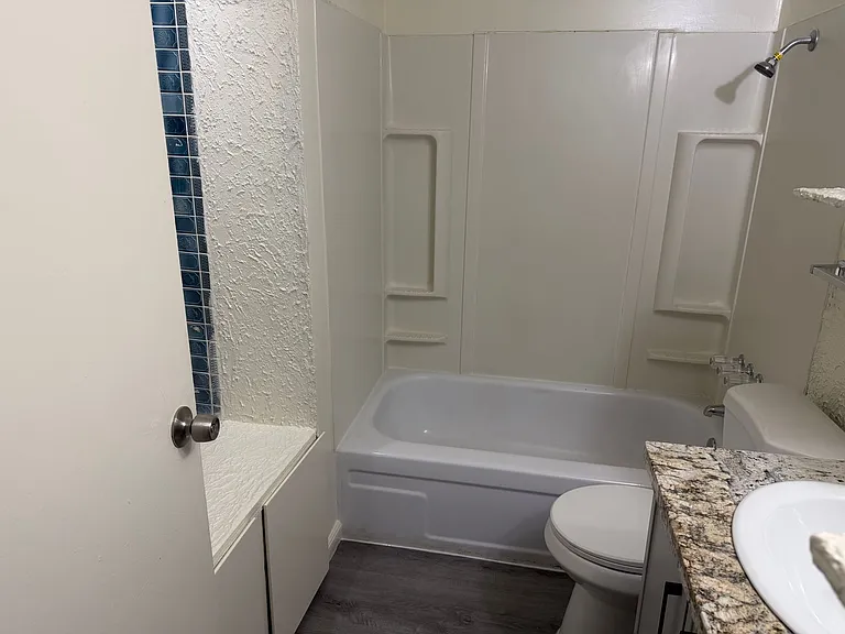 625 S Royal Crest Cir #7 — Photo 9