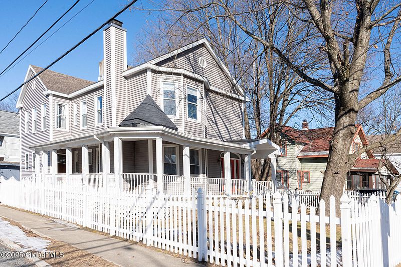 3rd image of 341 Spring Avenue