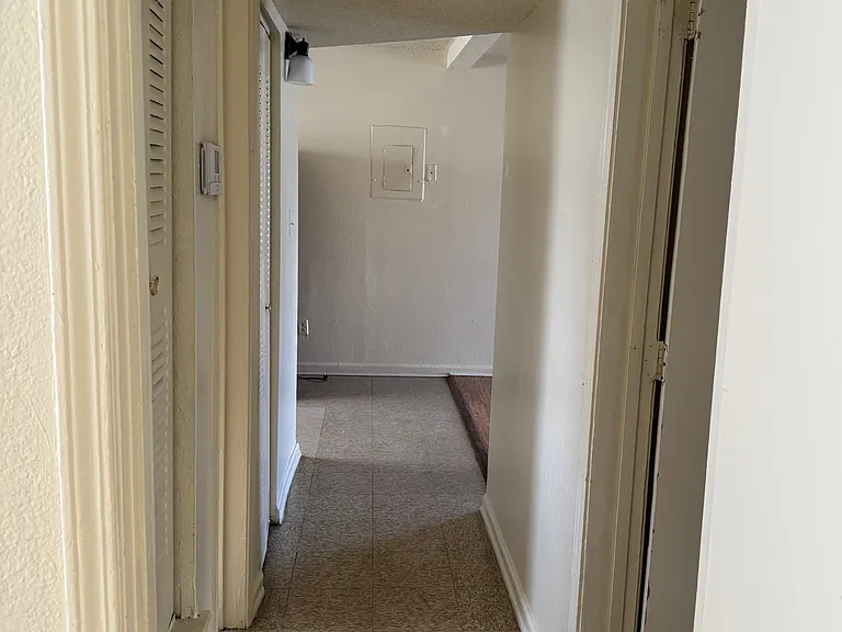 1124 15th St N #A — Photo 8