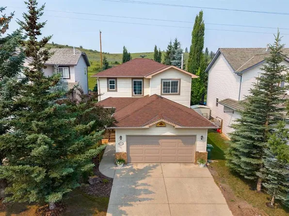 100 E Bow Ridge Cres, Cochrane, AB T4C 1V2