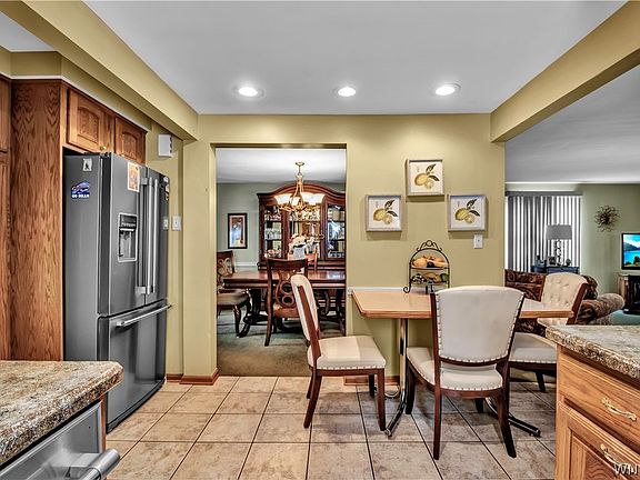 4th image of 432 Traverse Blvd