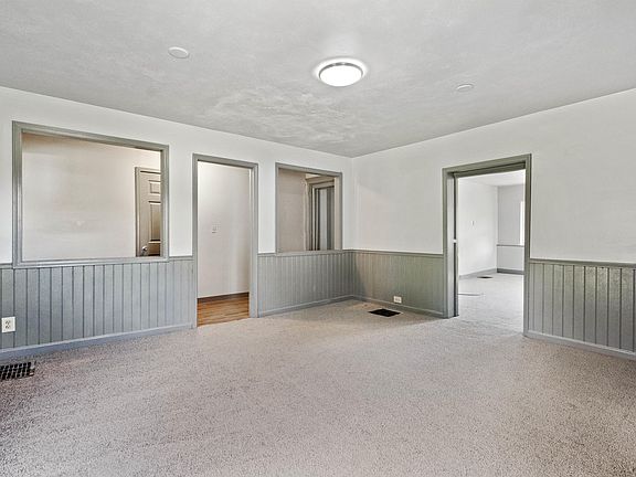 5th image of 1758 Jefferson Ave #A