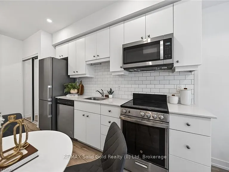 247 Northfield Dr E #210 — Photo 8