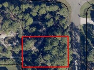 442 Lambert St SW, Palm Bay, FL 32908