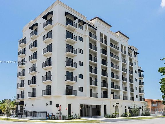 2nd image of 1801 SW 32nd Ave #303