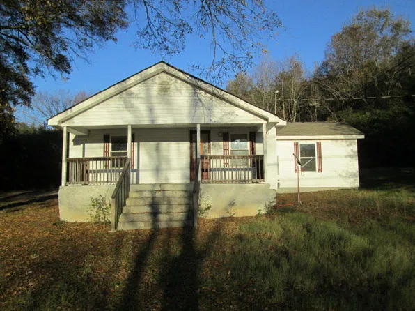 1102 N Chattanooga St, La Fayette, GA 30728