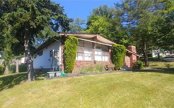 5th image of 153 Charles Blvd