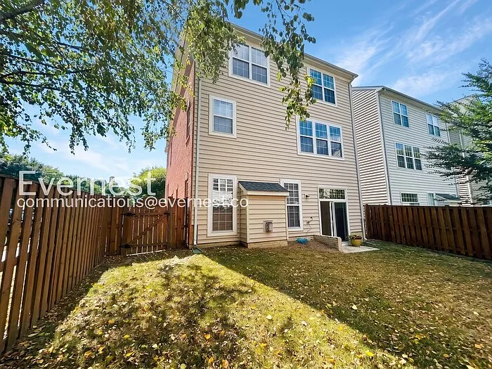 8348 Middle Ruddings Dr — Photo 21