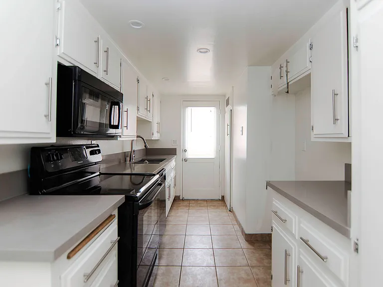316-356 W. Meda Ave. Glendora CA. 91741 — Photo 27