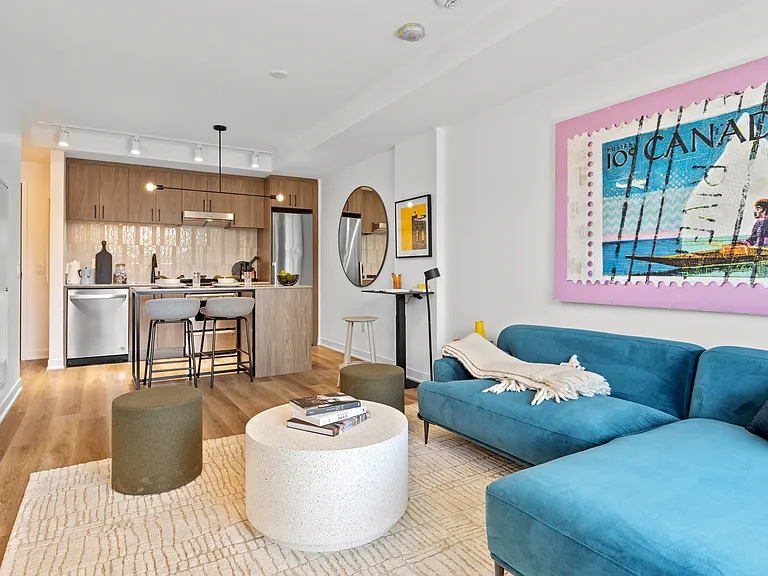 300 McRae Ave — Photo 12