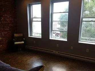 3 bed, 879 sqft, $1,725 — Photo 4