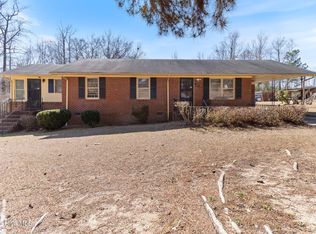 707 Richardson St, Elizabethtown, NC 28337