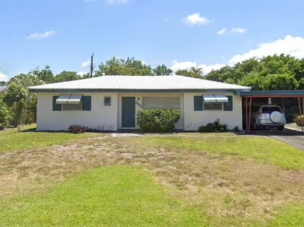 562 Dolphin Drive, Delray Beach, FL 33445