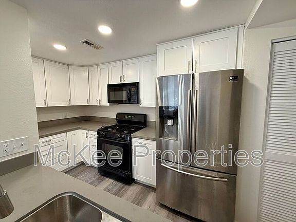 2nd image of 701 Kettner Blvd Unit 40