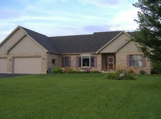 6N071 Meredith Rd, Maple Park, IL 60151