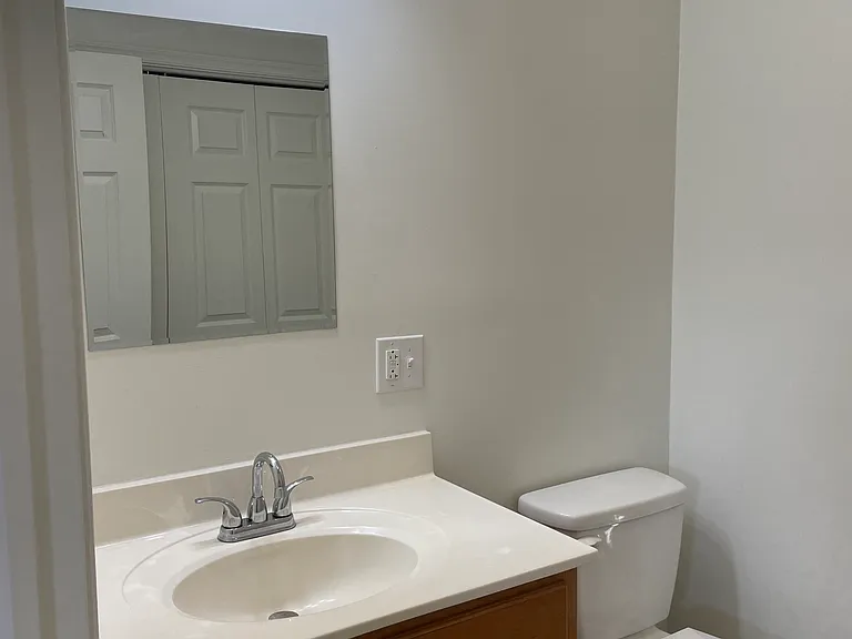 616 Lower St — Photo 10