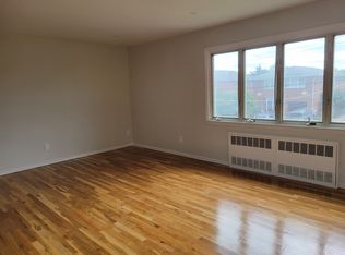 (Undisclosed Address), New Hyde Park, NY 11040
