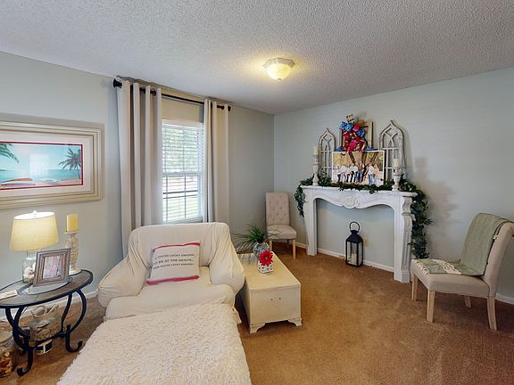 5th image of 309 Westfield Drive