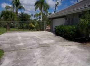 9311 Rodeo Dr, Lake Worth, FL 33467