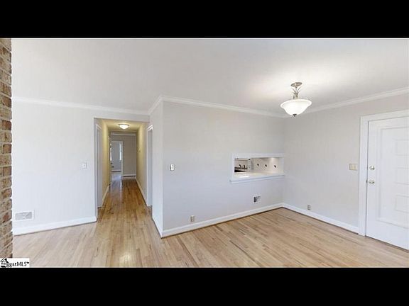 4th image of 23 Nora Dr