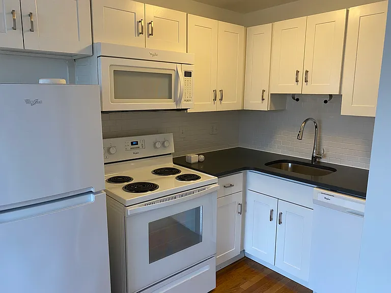 134 Summer St #32 — Photo 3