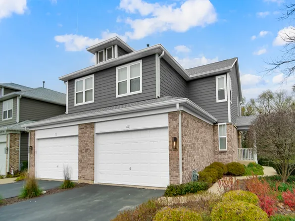 69 Woodview Dr, Glen Ellyn, IL 60137