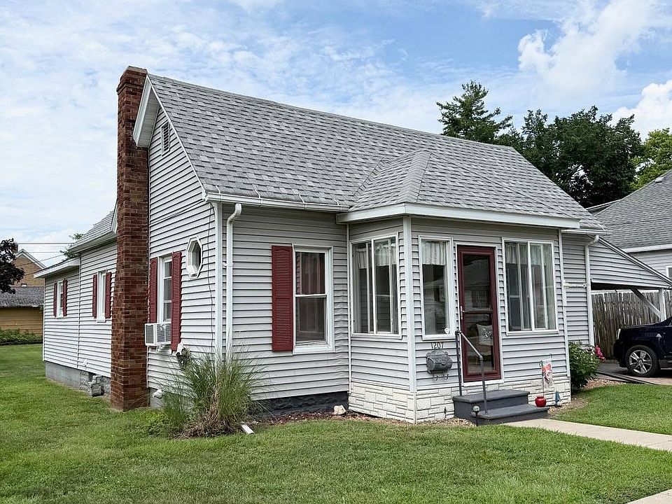 1st image of 1207 E 7th St